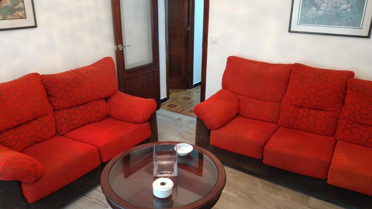 Piso En Centro Urbano De Puentedeume Con Terraza Apartment Exterior photo